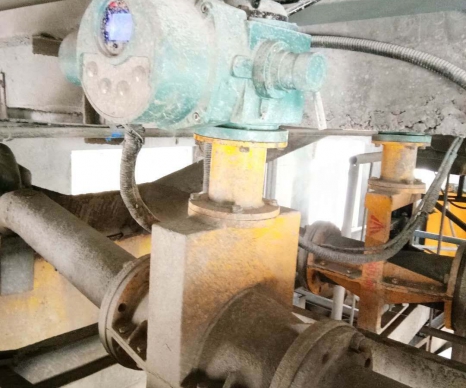 電動管夾閥使用現(xiàn)場